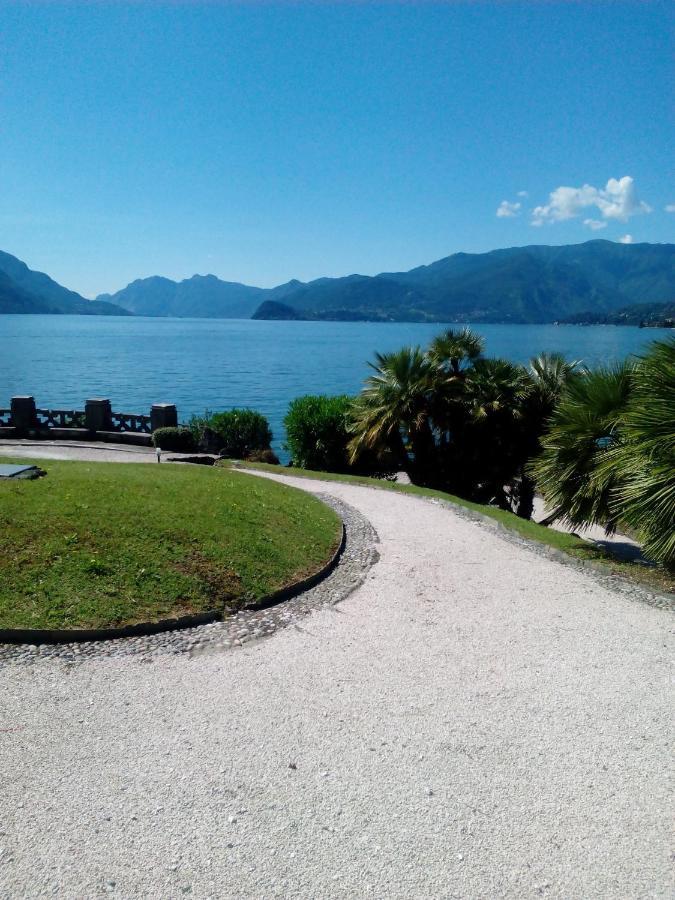 Charming Apartment Lake Front Acquaseria Buitenkant foto