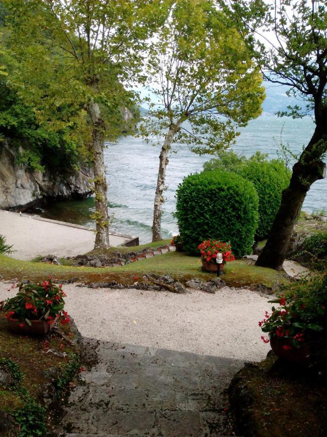 Charming Apartment Lake Front Acquaseria Buitenkant foto